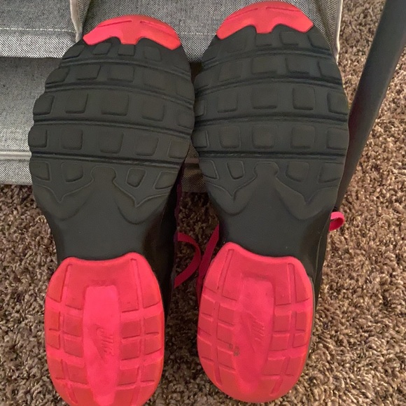 Nike AirMax - Picture 2 of 2